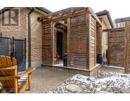 35 SPARLING CRESCENT - 37