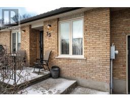 35 SPARLING CRESCENT - 4