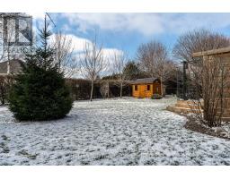 35 SPARLING CRESCENT - 41