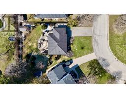 35 SPARLING CRESCENT - 45