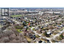 35 SPARLING CRESCENT - 47