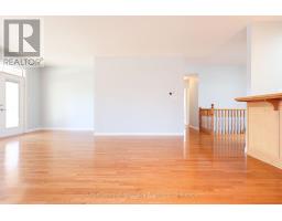 No.23 - 59 EAGLE DRIVE - 20