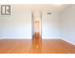 No.23 - 59 EAGLE DRIVE - 35