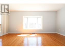 No.23 - 59 EAGLE DRIVE - 36