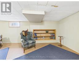 380 WINSTON STREET E - 18