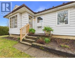 380 WINSTON STREET E - 2