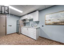 407 - 175 COMMONWEALTH STREET - 29