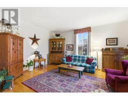 43 JARVIS STREET N - 7