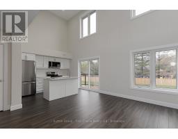 UNIT 42 - 3202 VIVIAN LINE - 9