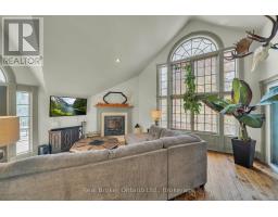 4766 HYNDMAN DRIVE - 17