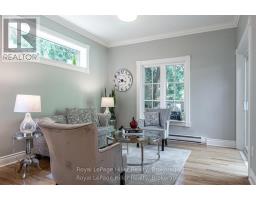 180 ELIZABETH STREET - 11