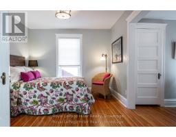 180 ELIZABETH STREET - 21