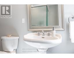 180 ELIZABETH STREET - 25