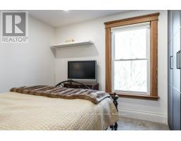 88 NORMAN STREET - 24