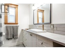 88 NORMAN STREET - 27