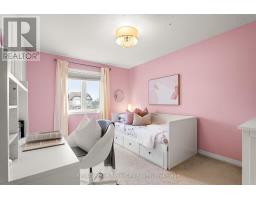 28 NEWCASTLE COURT - 32