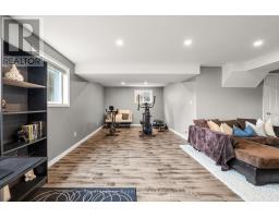 28 NEWCASTLE COURT - 36