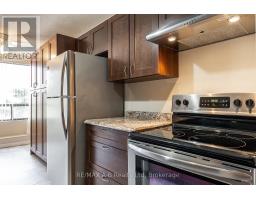 301 - 1600 ADELAIDE STREET N - 11