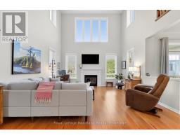 16 MACPHERSON AVENUE - 13