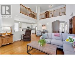 16 MACPHERSON AVENUE - 16