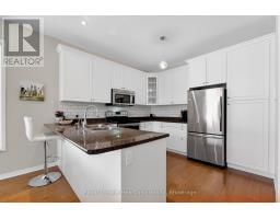 16 MACPHERSON AVENUE - 21