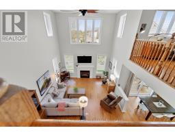 16 MACPHERSON AVENUE - 31