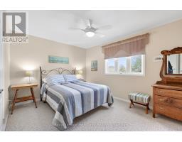 16 MACPHERSON AVENUE - 35