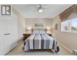 16 MACPHERSON AVENUE - 36