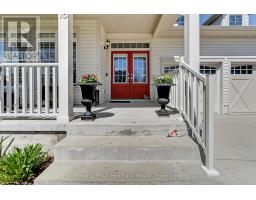 16 MACPHERSON AVENUE - 4