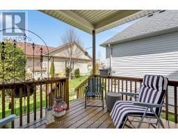 16 MACPHERSON AVENUE - 41