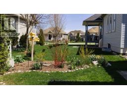 16 MACPHERSON AVENUE - 43