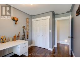 256 BOYCE STREET - 18