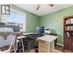 210 OLD COUNTRY PLACE - 24