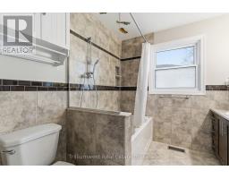 210 OLD COUNTRY PLACE - 25