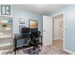 210 OLD COUNTRY PLACE - 28