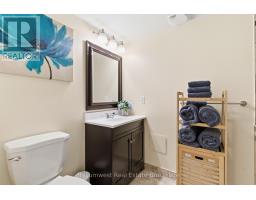 210 OLD COUNTRY PLACE - 32