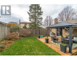 210 OLD COUNTRY PLACE - 36