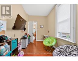 236 ANDREW STREET - 17