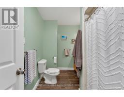 236 ANDREW STREET - 18