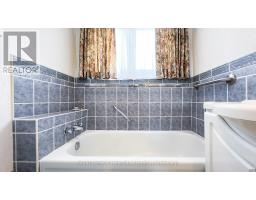 25 WELLINGTON STREET N - 32
