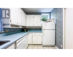25 WELLINGTON STREET N - 9