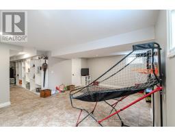 255 WATER STREET S - 19