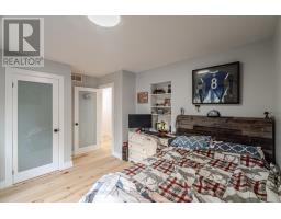 255 WATER STREET S - 26