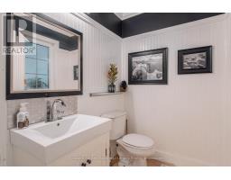 255 WATER STREET S - 42