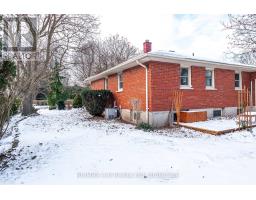 55 HURON STREET S - 32