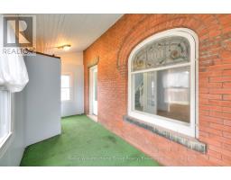 27 HIAWATHA STREET - 5