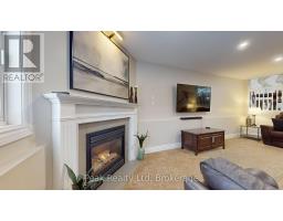 225 EBY CRESCENT - 9