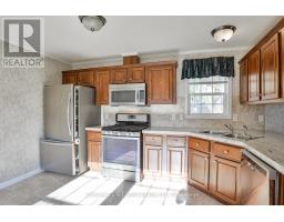 200 - 580 WEST STREET S - 7