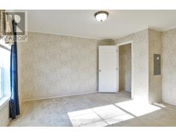 200 - 580 WEST STREET S - 9