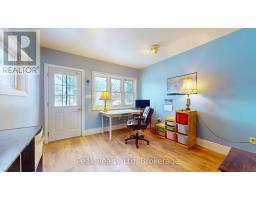 105 DIXON ROAD - 24